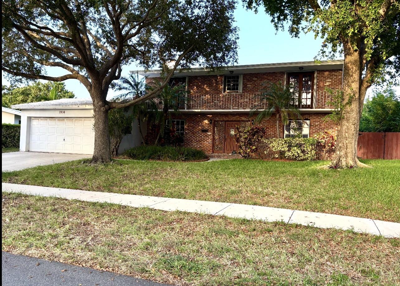 1916 Harbourview
