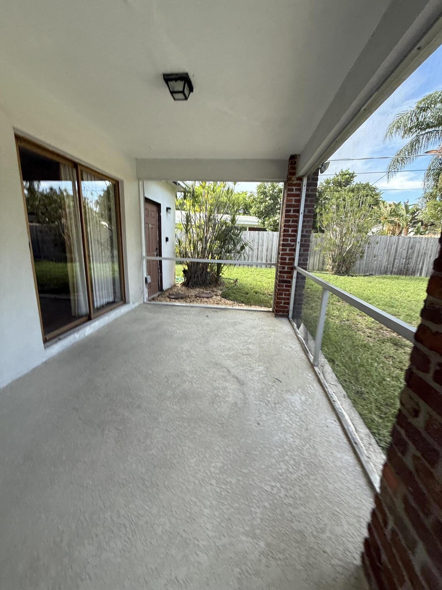 1916 Harbourview Dr Fort Lauderdale, FL 33316