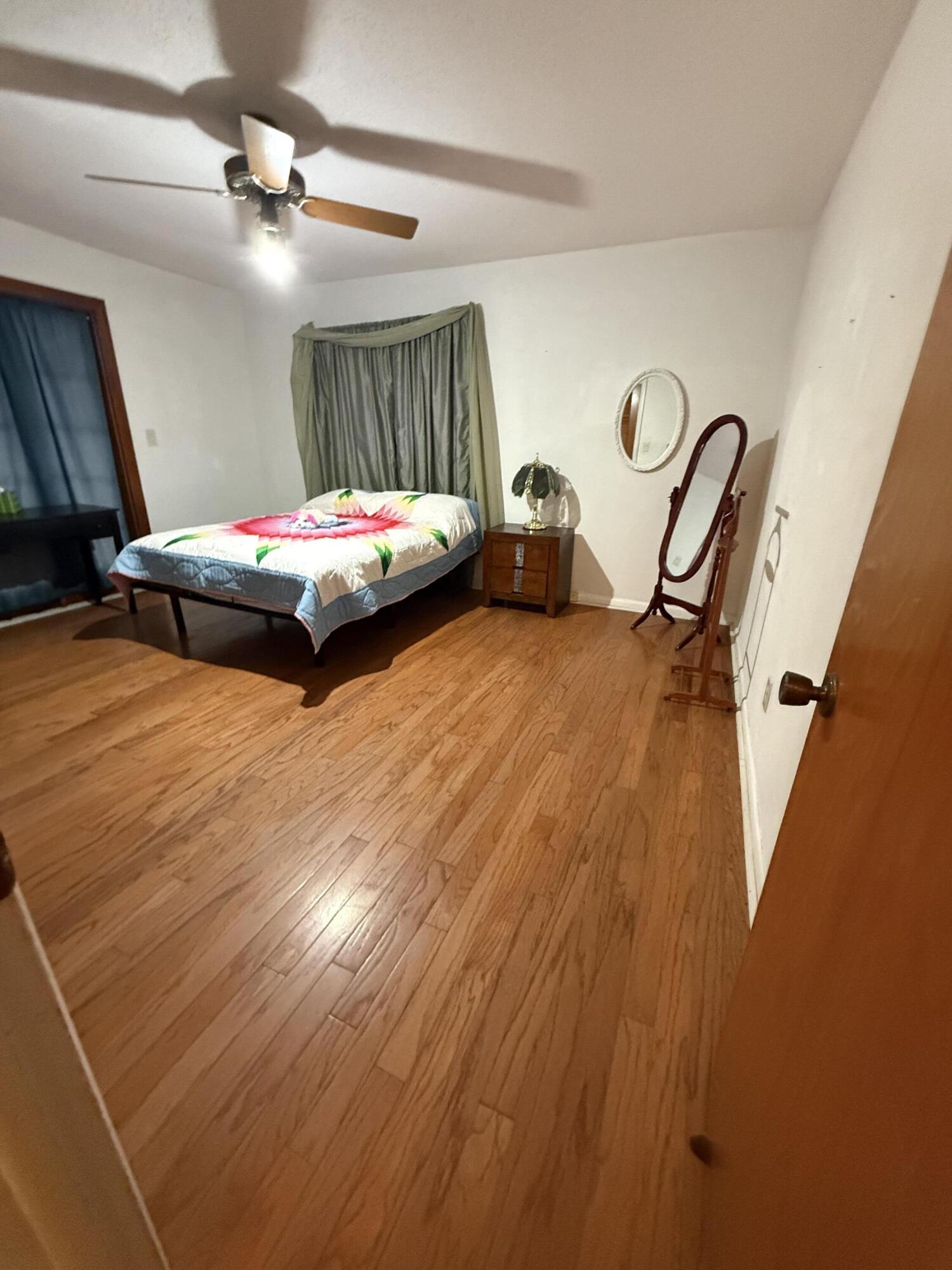 1916 Harbourview Dr Fort Lauderdale, FL 33316