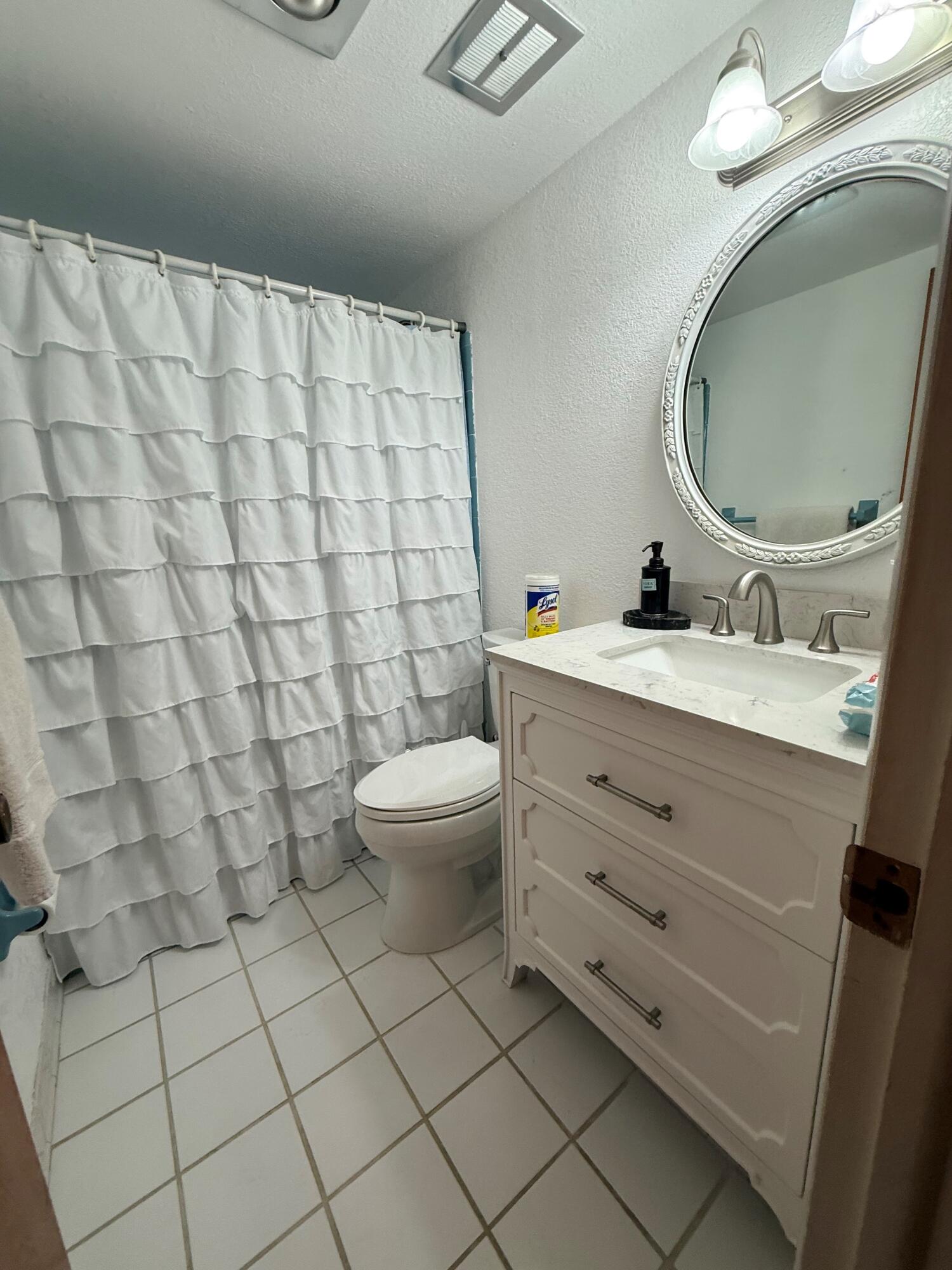 1916 Harbourview Dr Fort Lauderdale, FL 33316