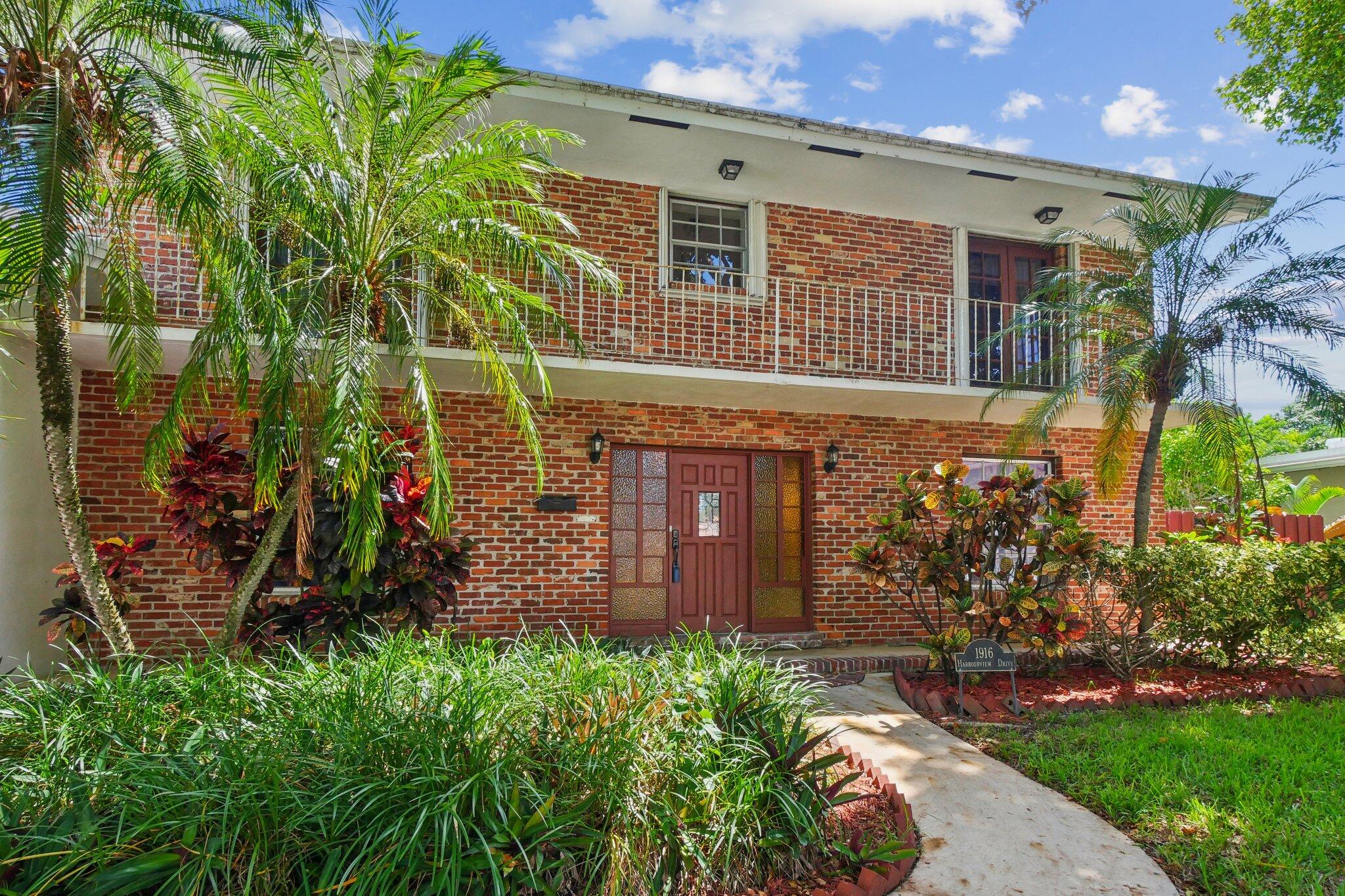 1916 Harbourview Dr Fort Lauderdale, FL 33316