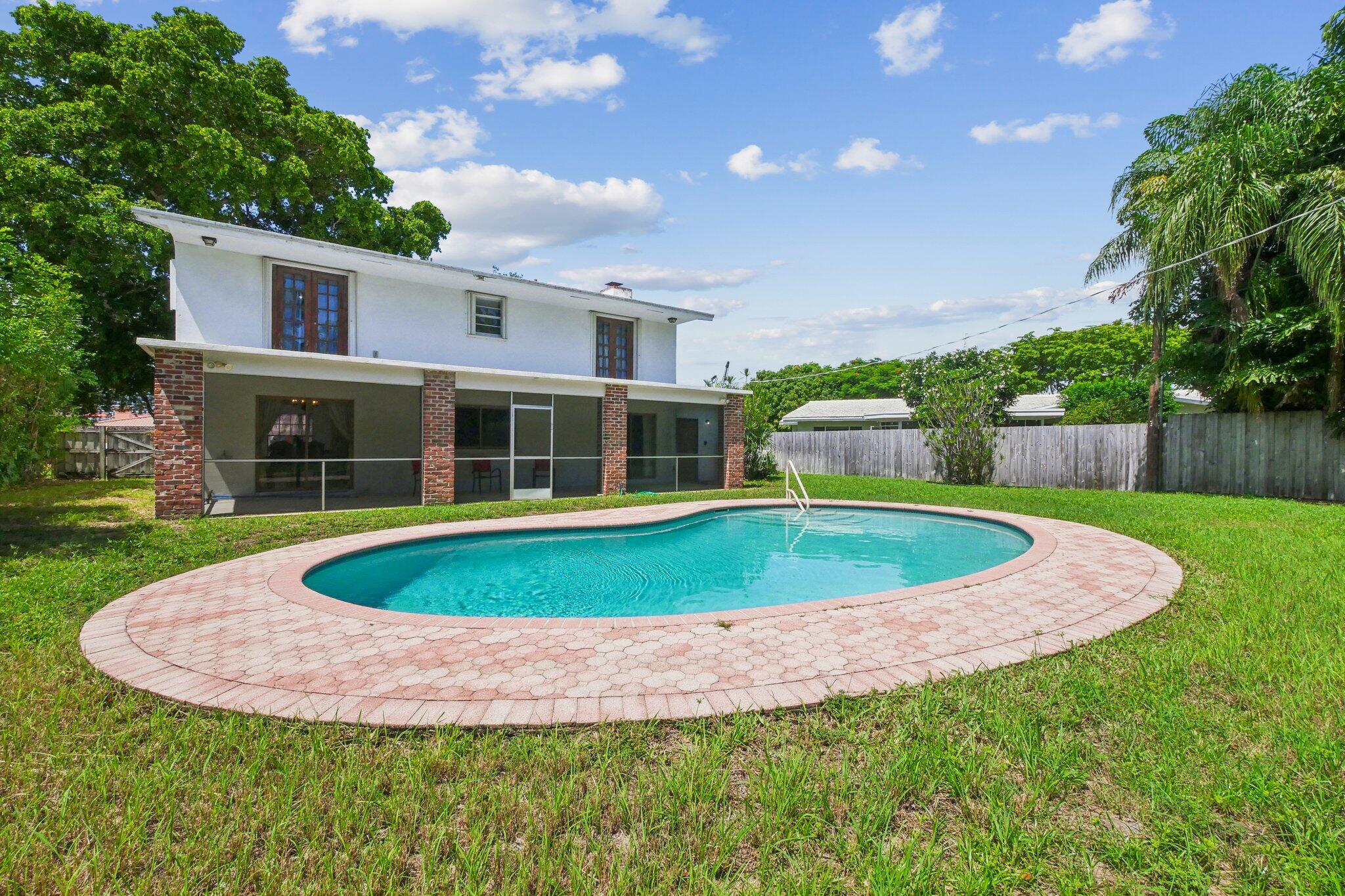 1916 Harbourview Dr Fort Lauderdale, FL 33316