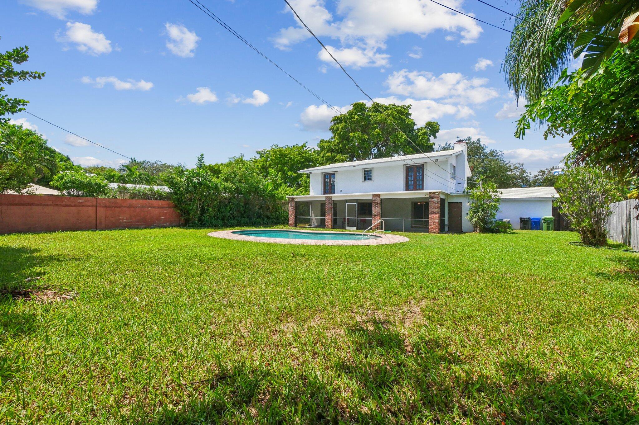 1916 Harbourview Dr Fort Lauderdale, FL 33316