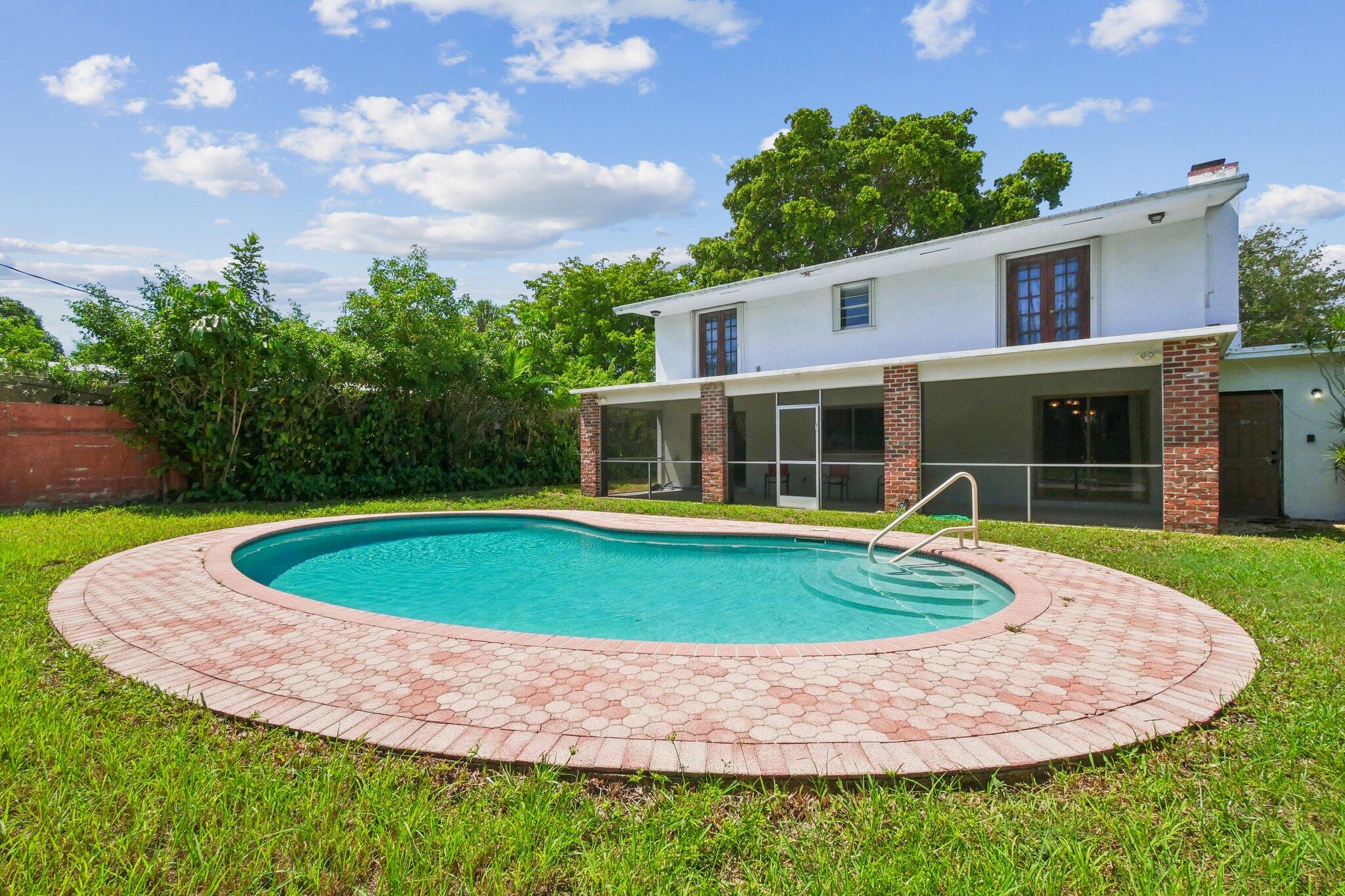 1916 Harbourview Dr Fort Lauderdale, FL 33316