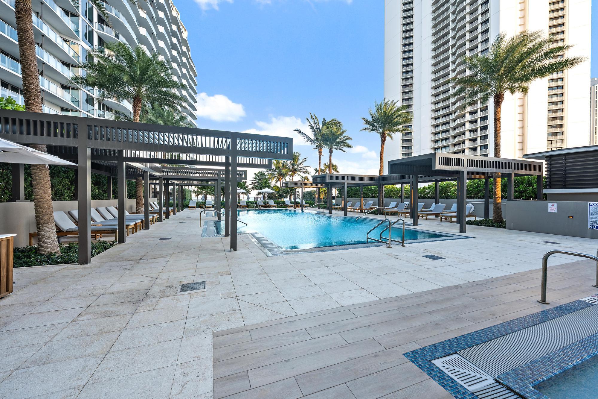 3100 N Ocean Dr #P1602 Riviera Beach, FL 33404