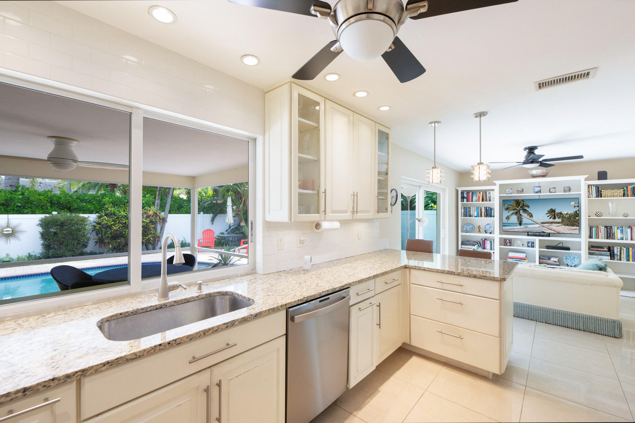 5810 NE 21st Ave Fort Lauderdale, FL 33308