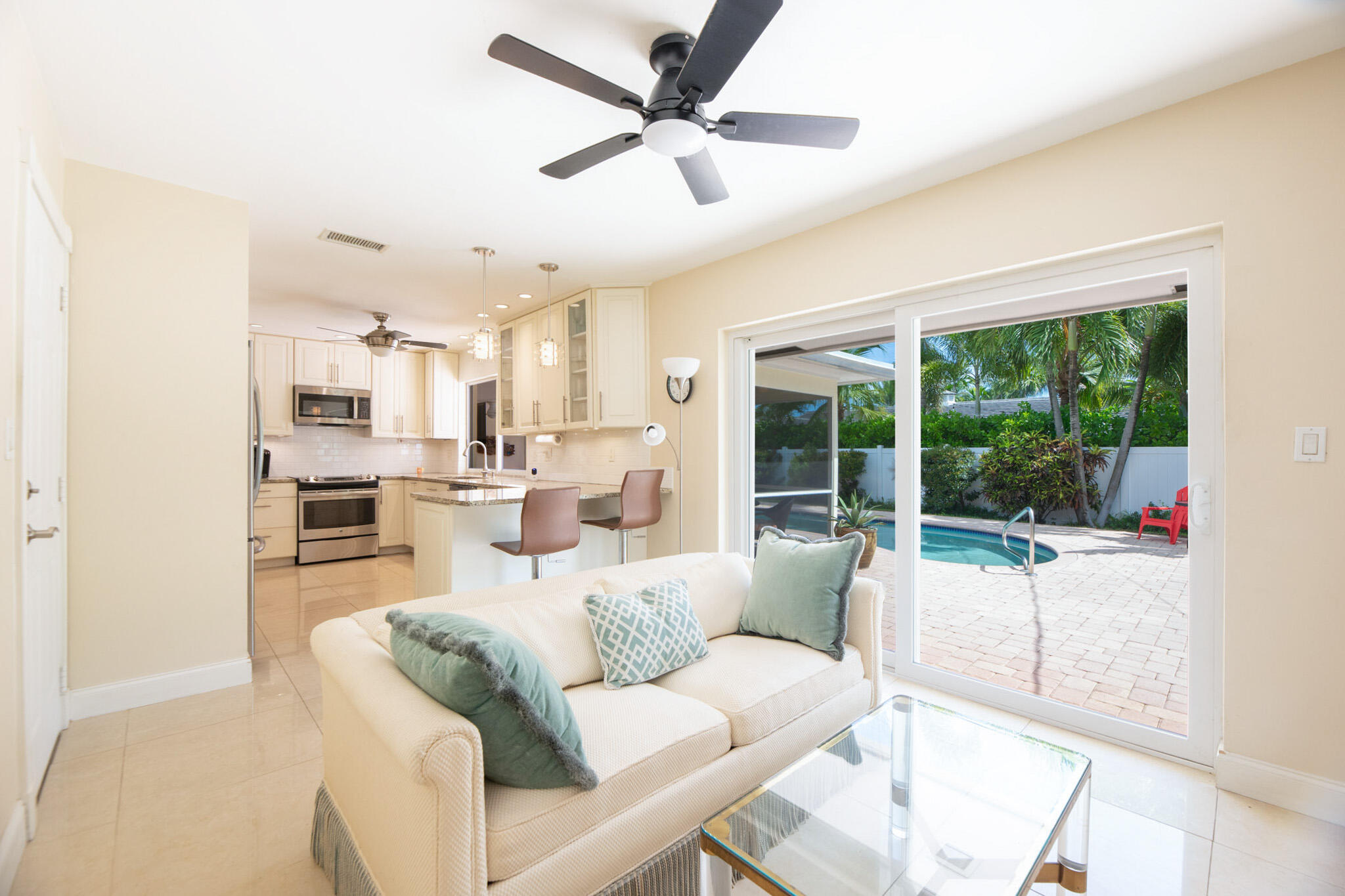 5810 NE 21st Ave Fort Lauderdale, FL 33308