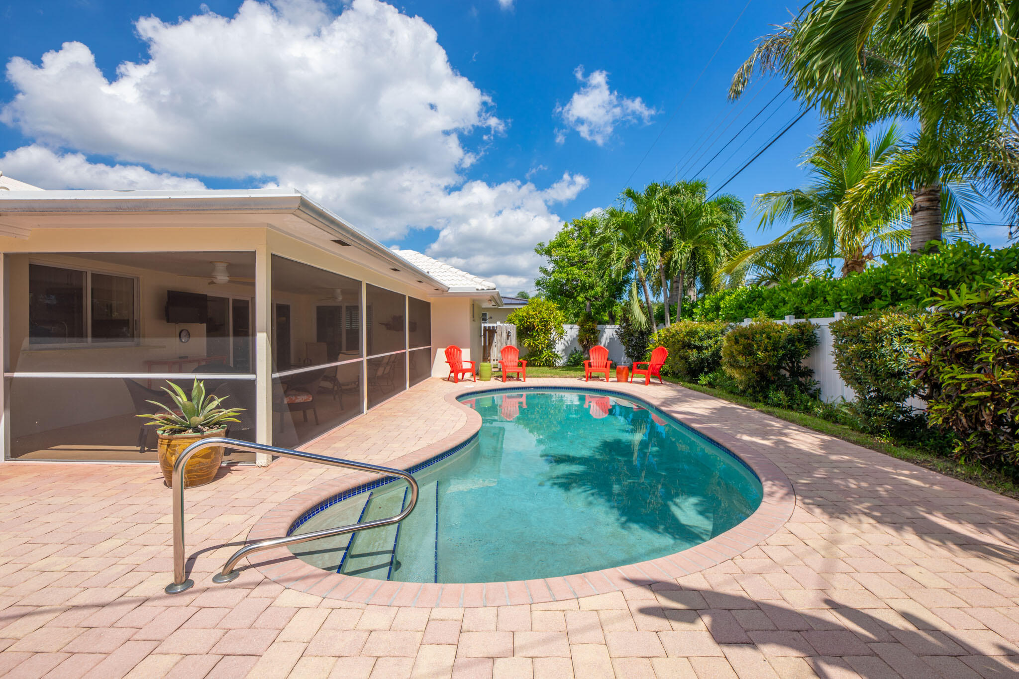 5810 NE 21st Ave Fort Lauderdale, FL 33308