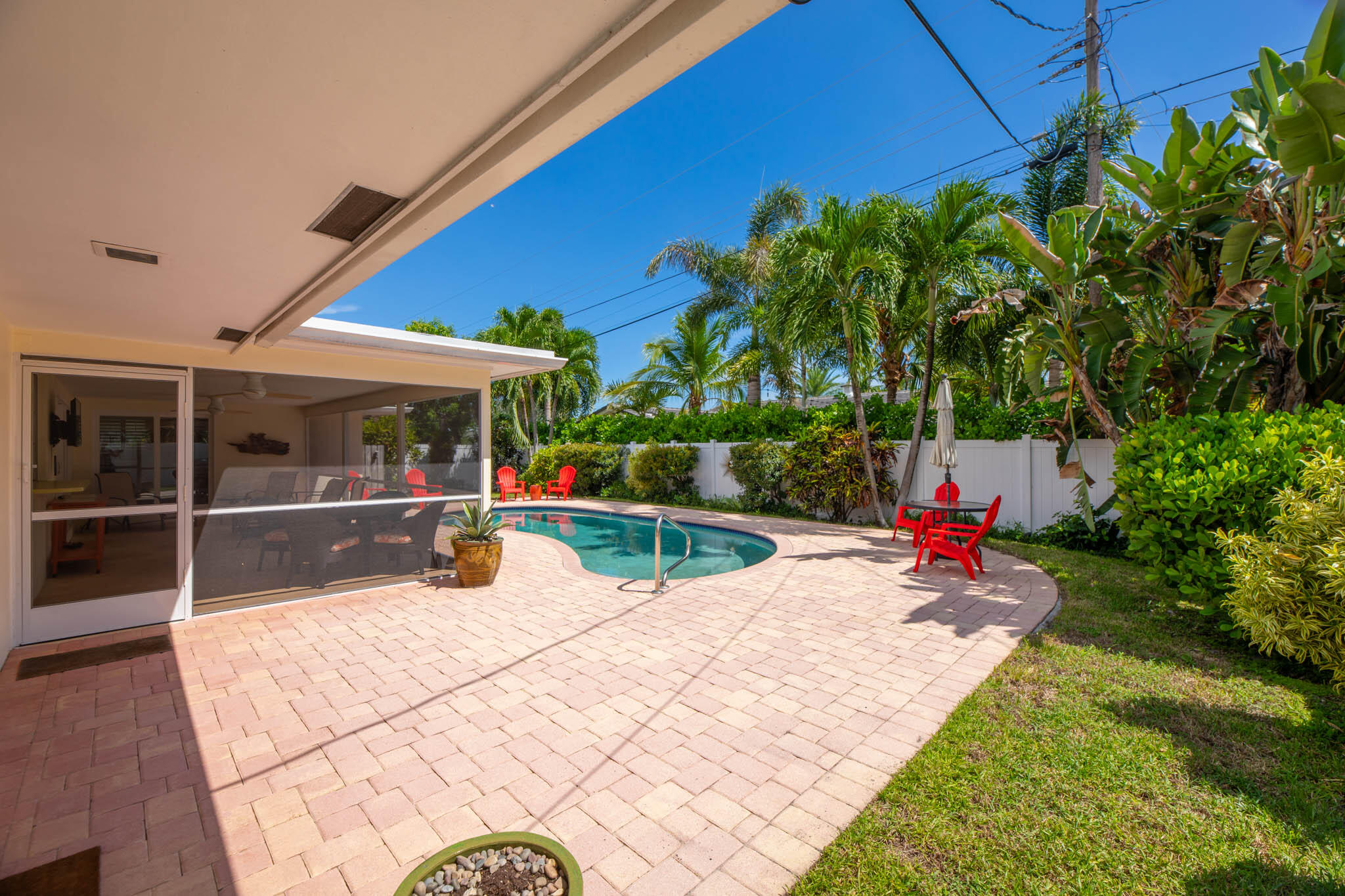 5810 NE 21st Ave Fort Lauderdale, FL 33308