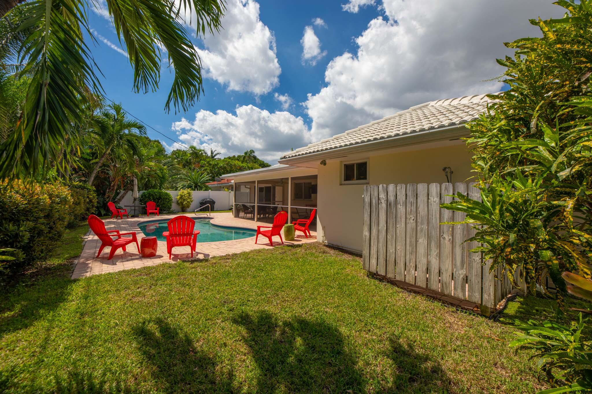 5810 NE 21st Ave Fort Lauderdale, FL 33308