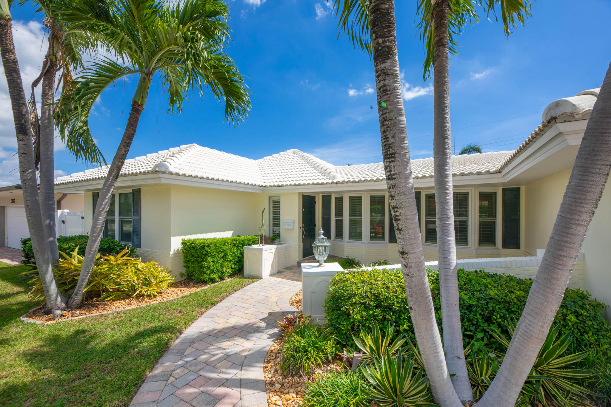 5810 NE 21st Ave Fort Lauderdale, FL 33308
