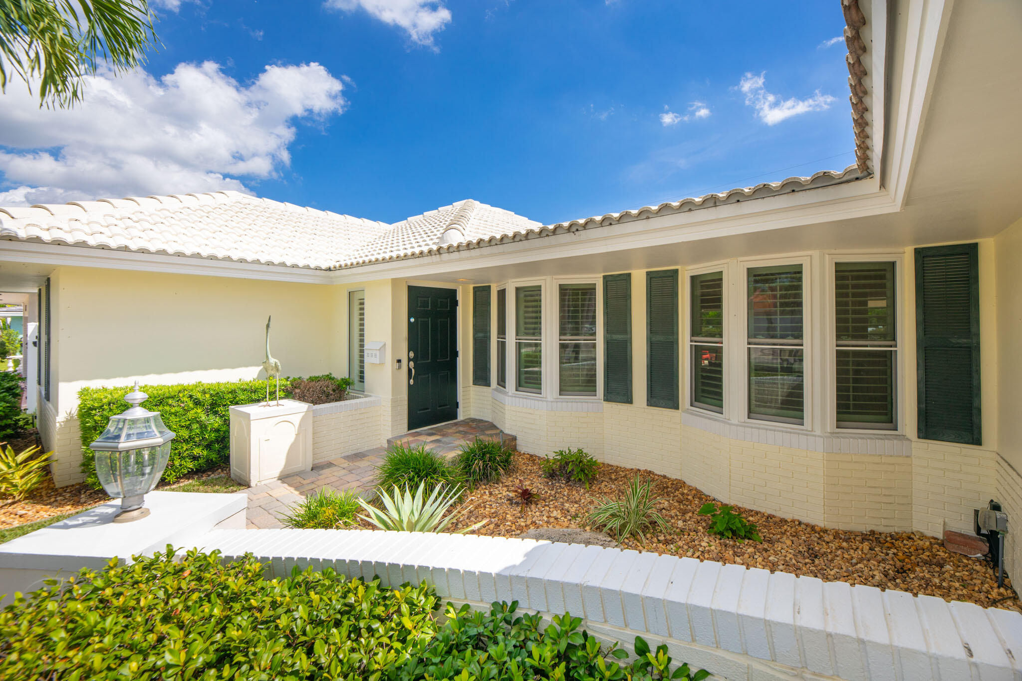 5810 NE 21st Ave Fort Lauderdale, FL 33308