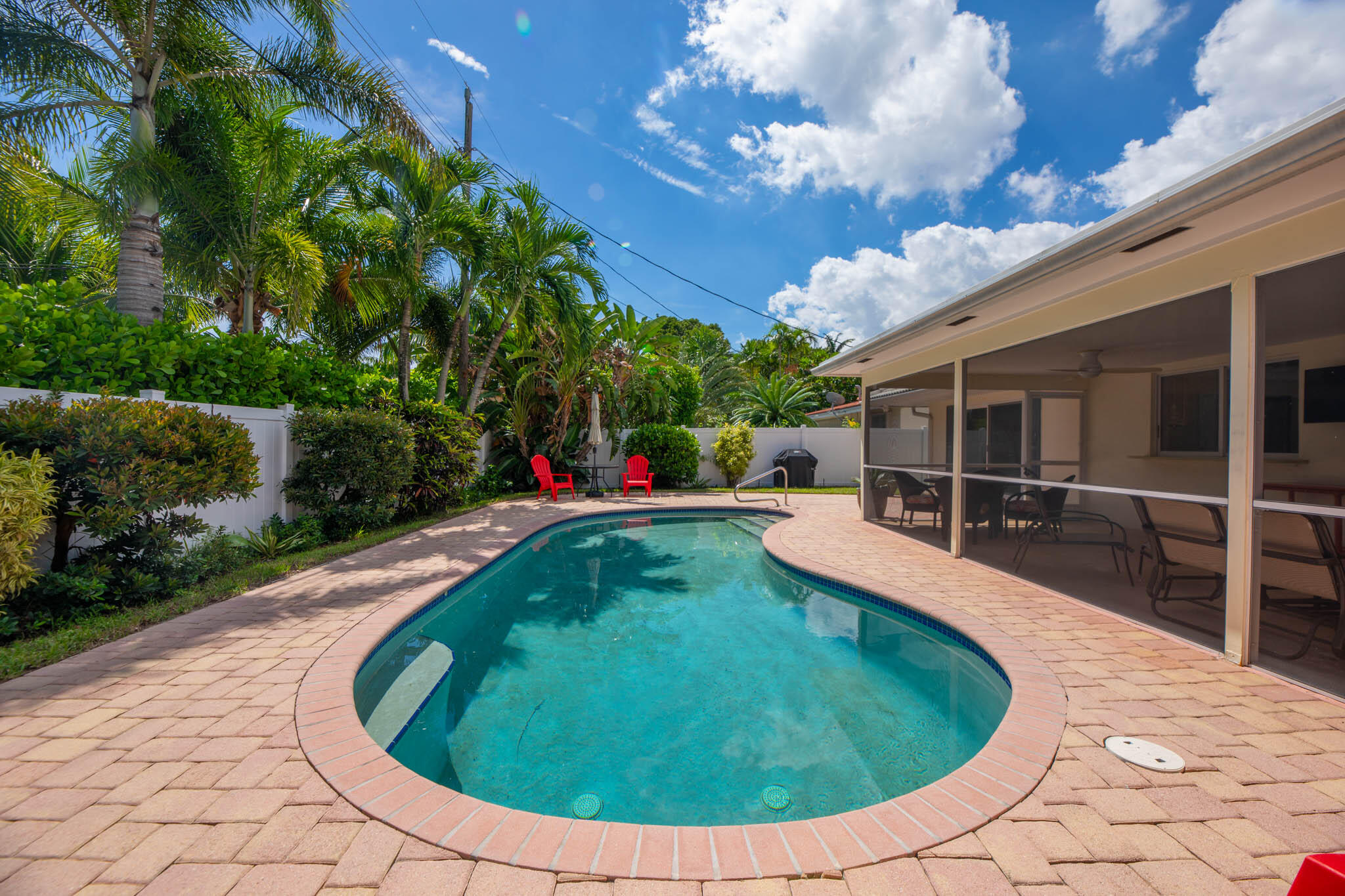 5810 NE 21st Ave Fort Lauderdale, FL 33308