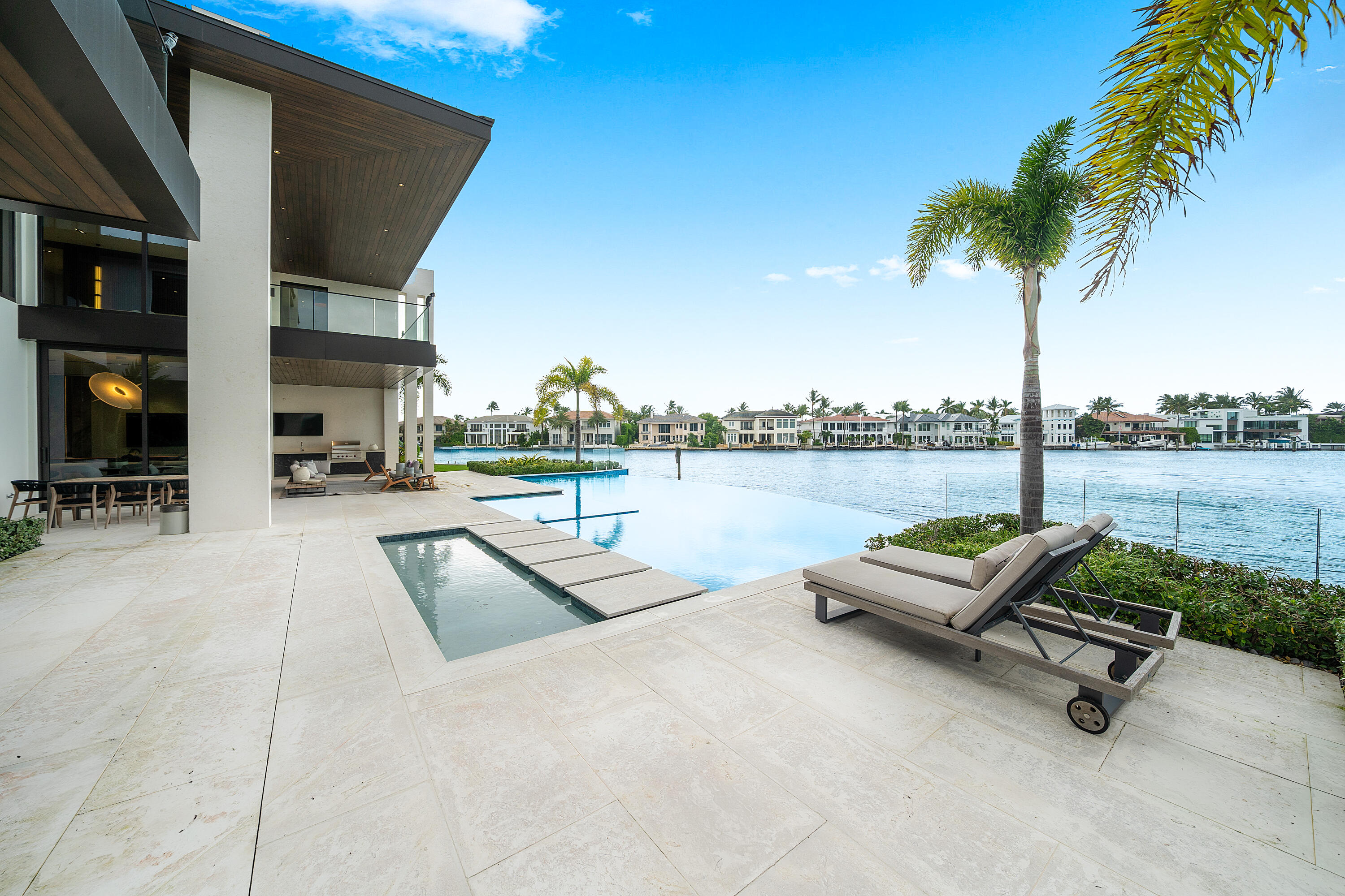 829 Orchid Dr Boca Raton, FL 33432