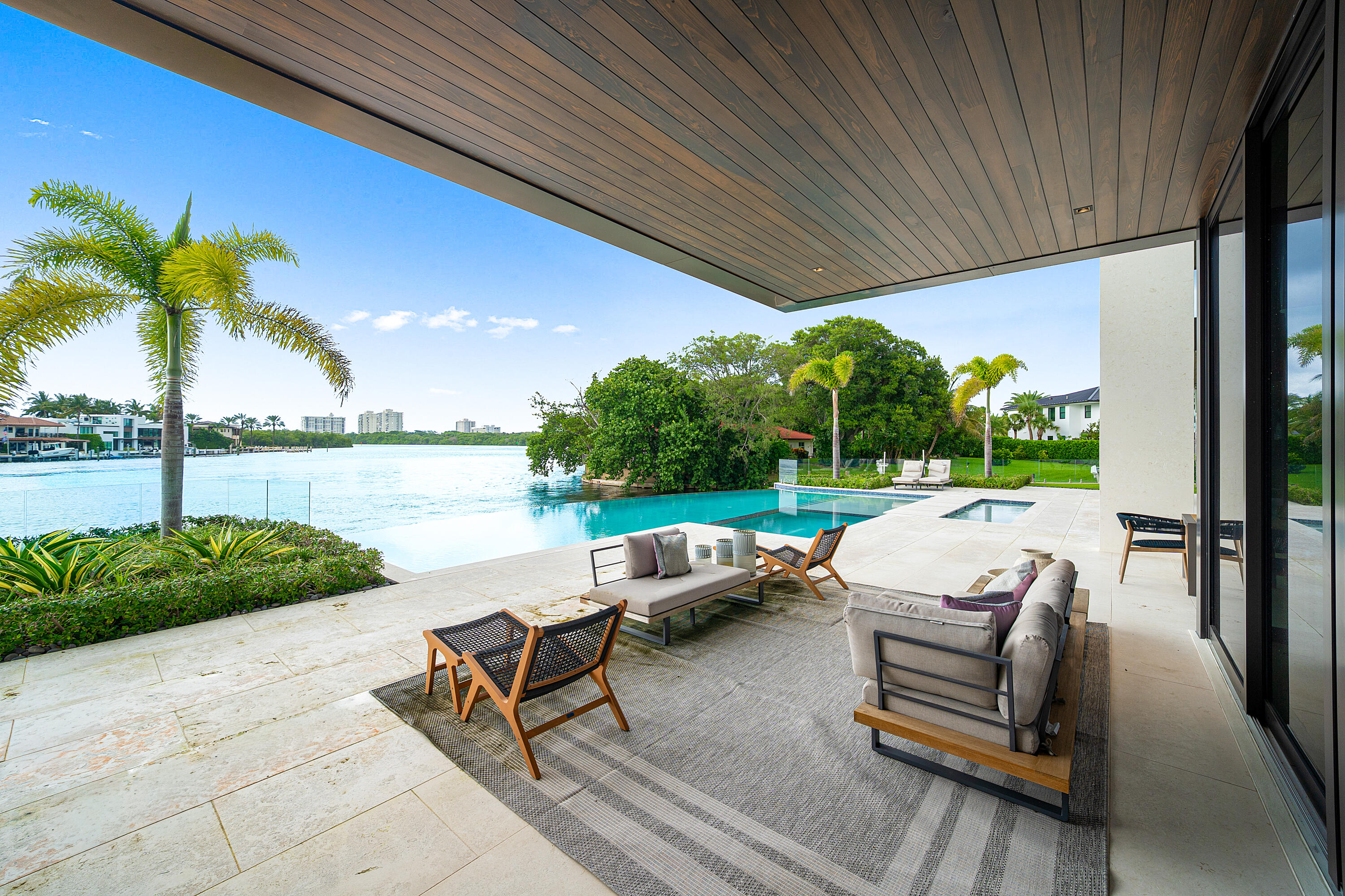 829 Orchid Dr Boca Raton, FL 33432