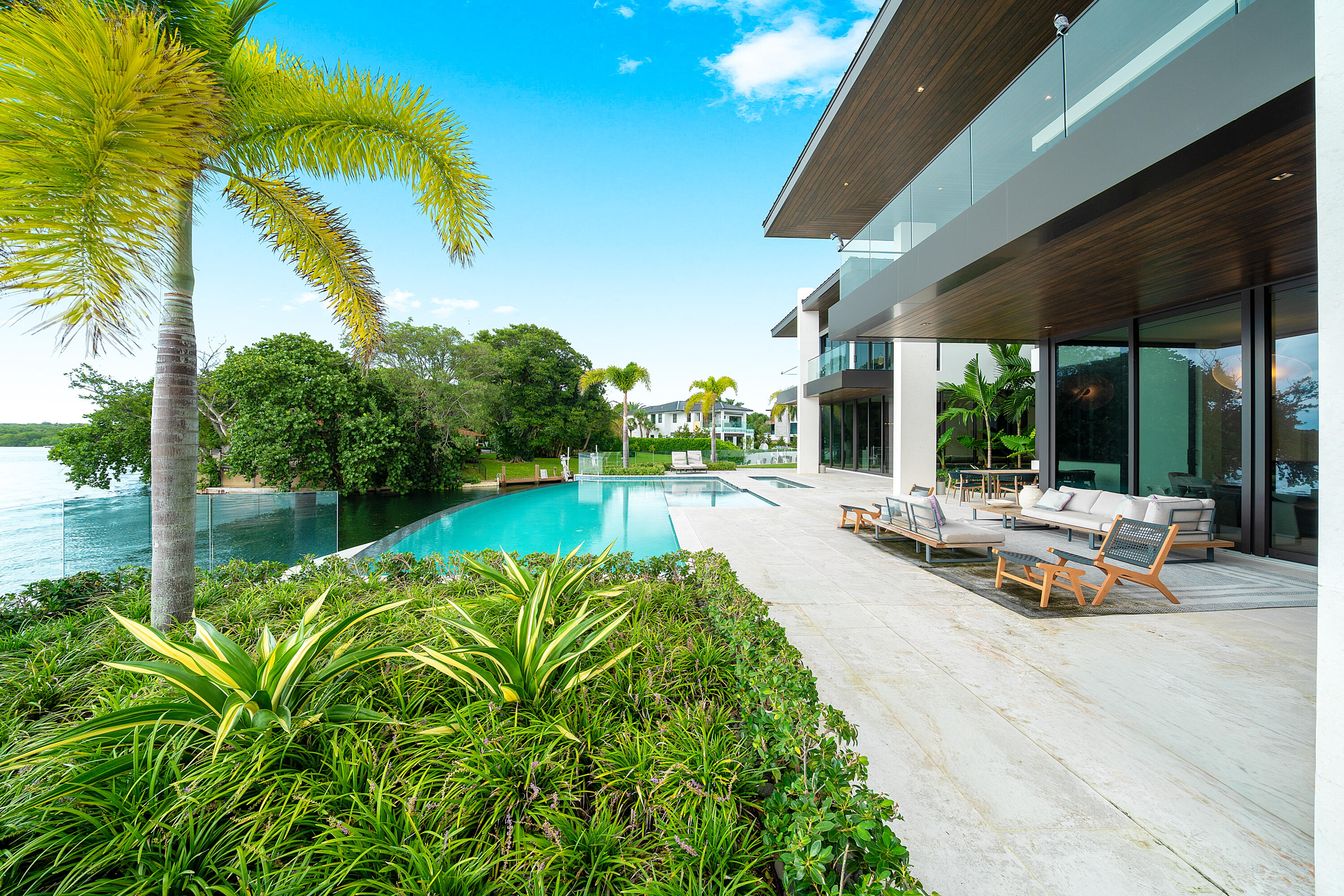 829 Orchid Dr Boca Raton, FL 33432