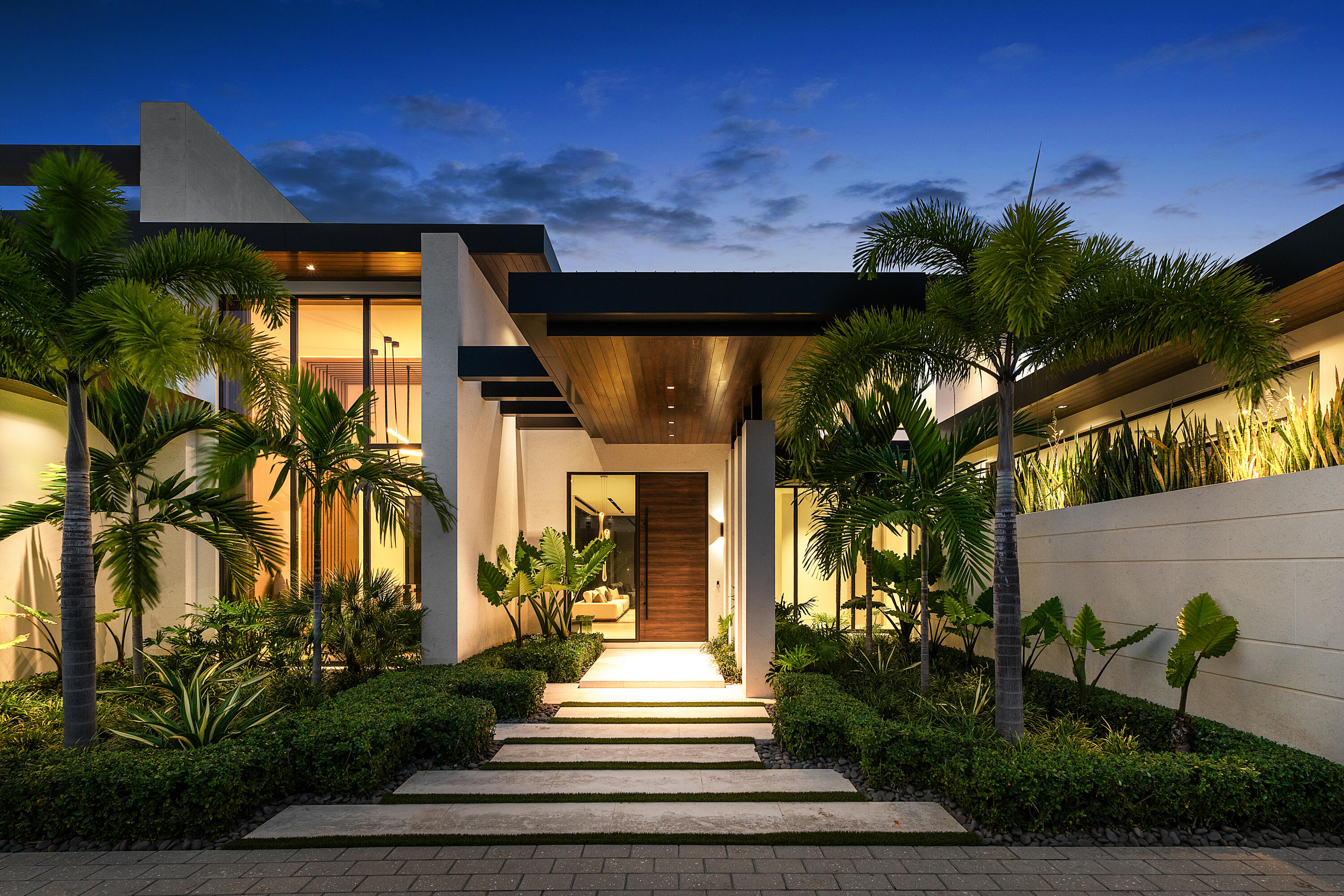 829 Orchid Dr Boca Raton, FL 33432