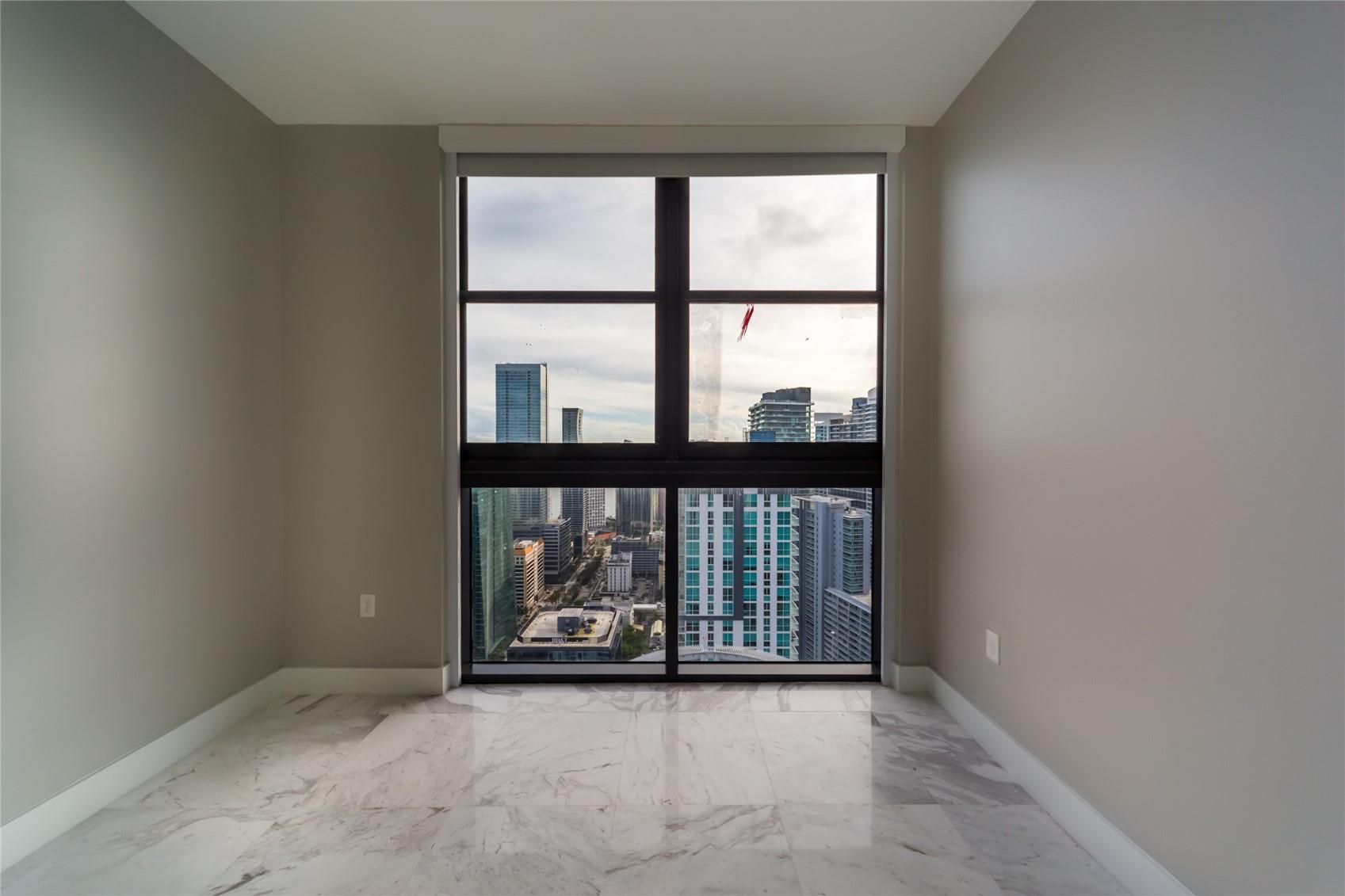 1010 Brickell Ave #4805 Miami, FL 33131