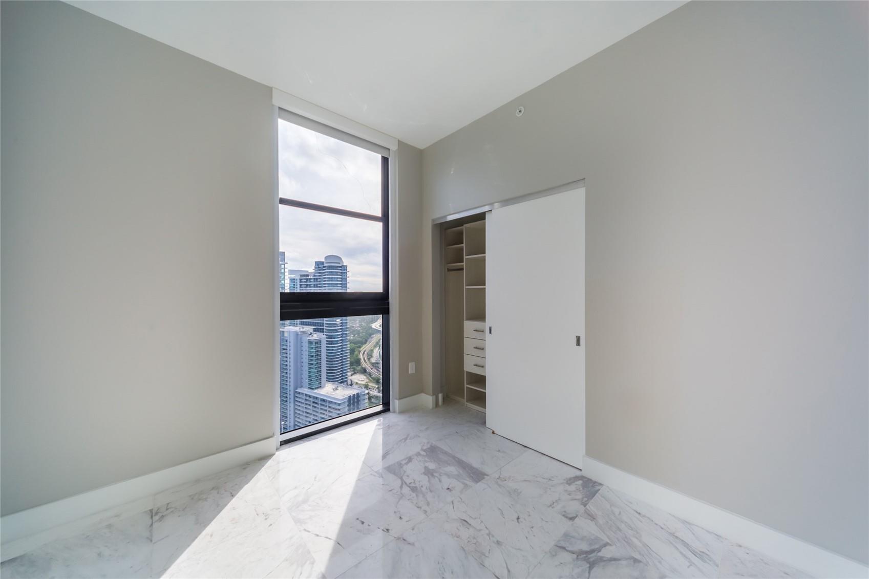 1010 Brickell Ave #4805 Miami, FL 33131