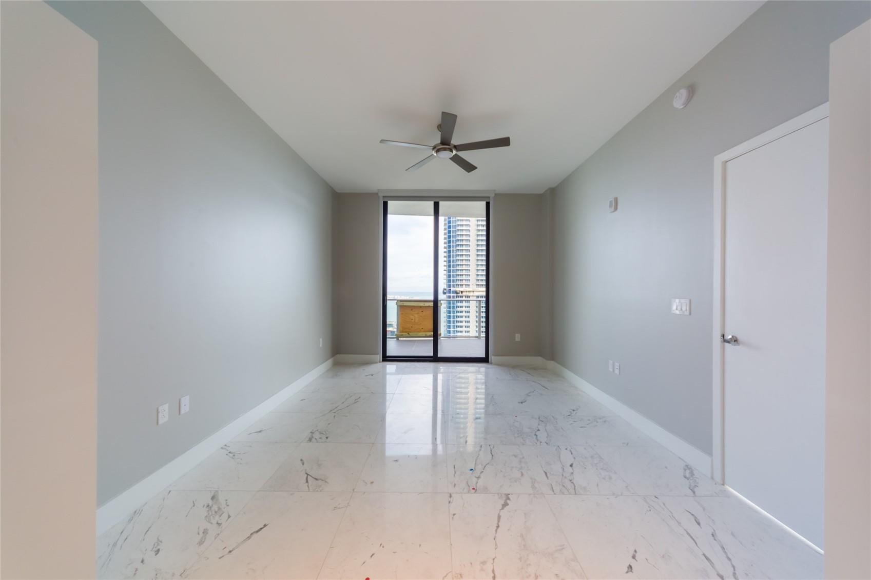 1010 Brickell Ave #4805 Miami, FL 33131