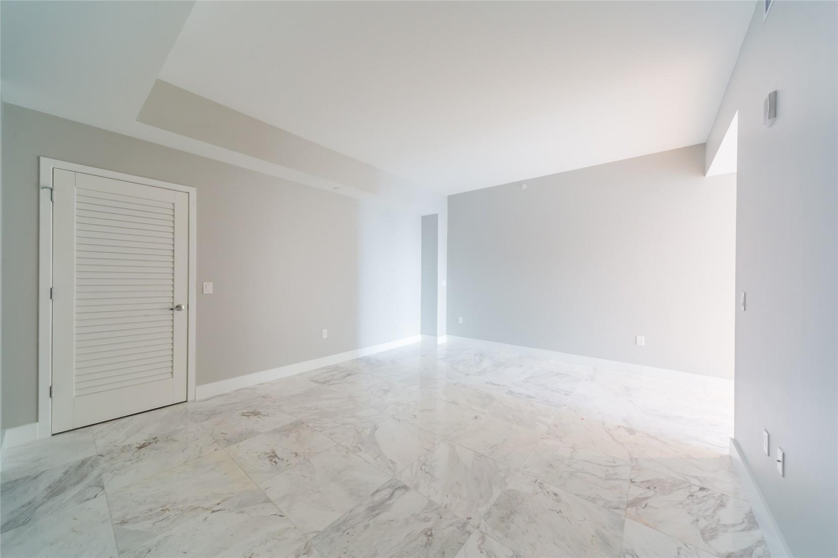 1010 Brickell Ave #4805 Miami, FL 33131