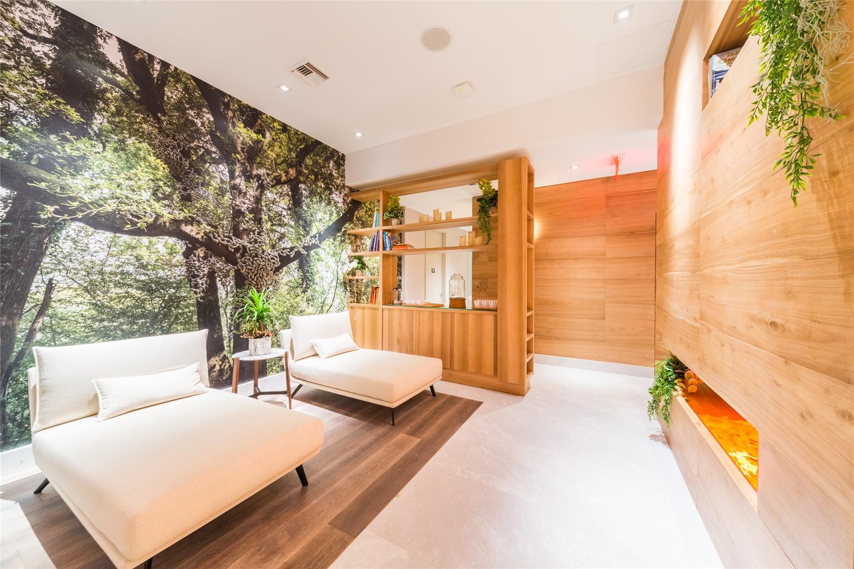 1010 Brickell Ave #4805 Miami, FL 33131