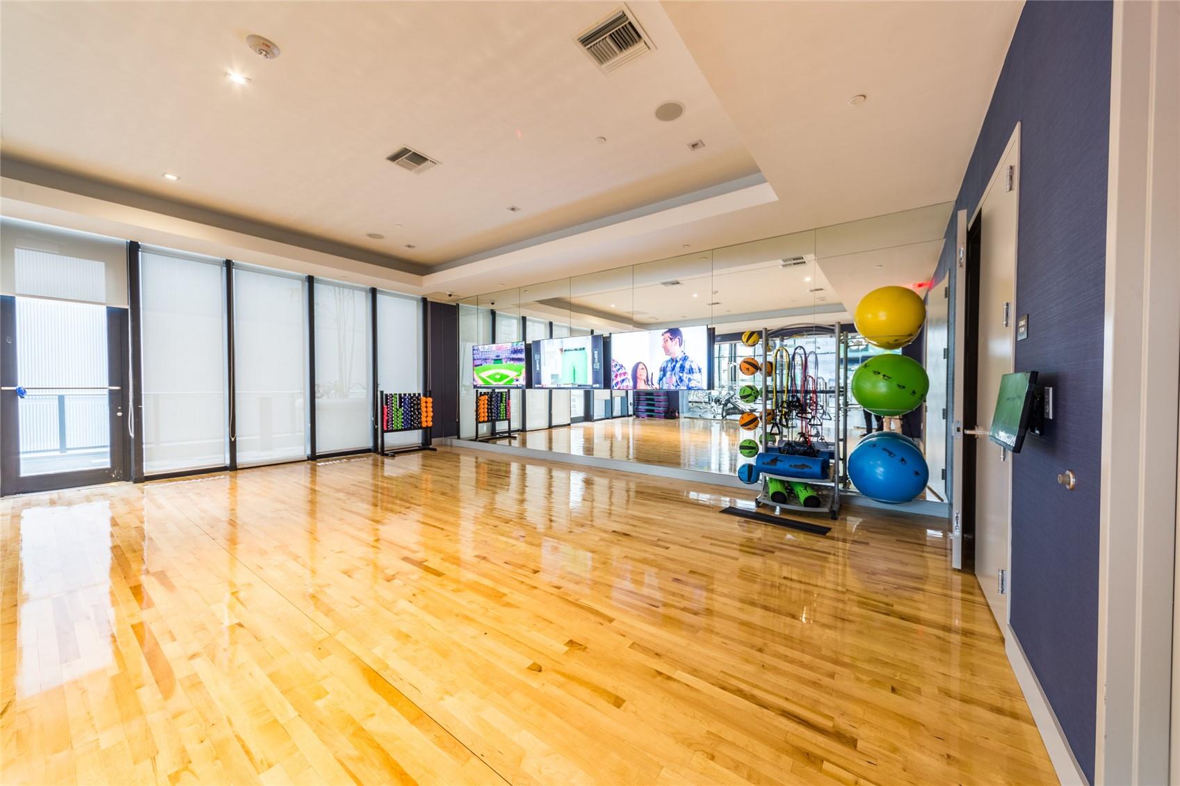 1010 Brickell Ave #4805 Miami, FL 33131