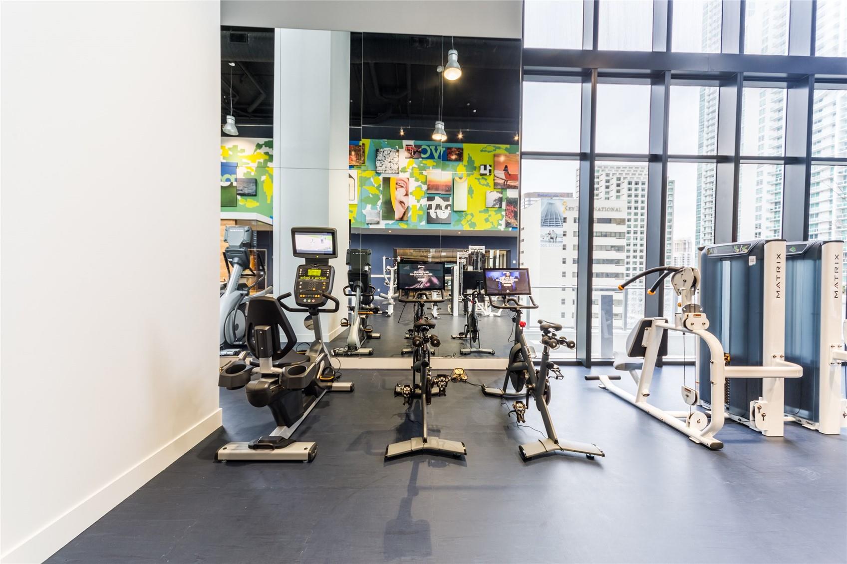 1010 Brickell Ave #4805 Miami, FL 33131