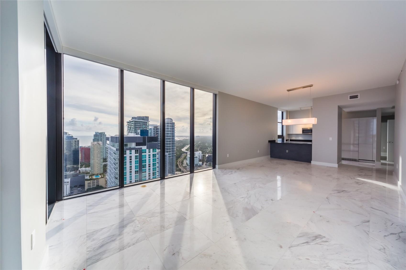1010 Brickell Ave #4805 Miami, FL 33131