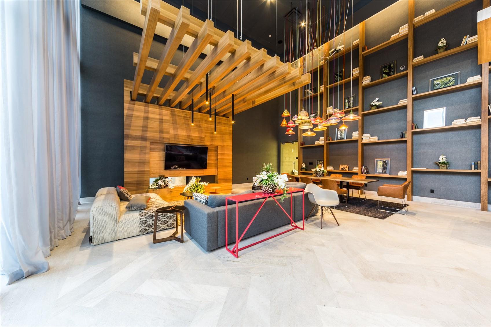 1010 Brickell Ave #4805 Miami, FL 33131