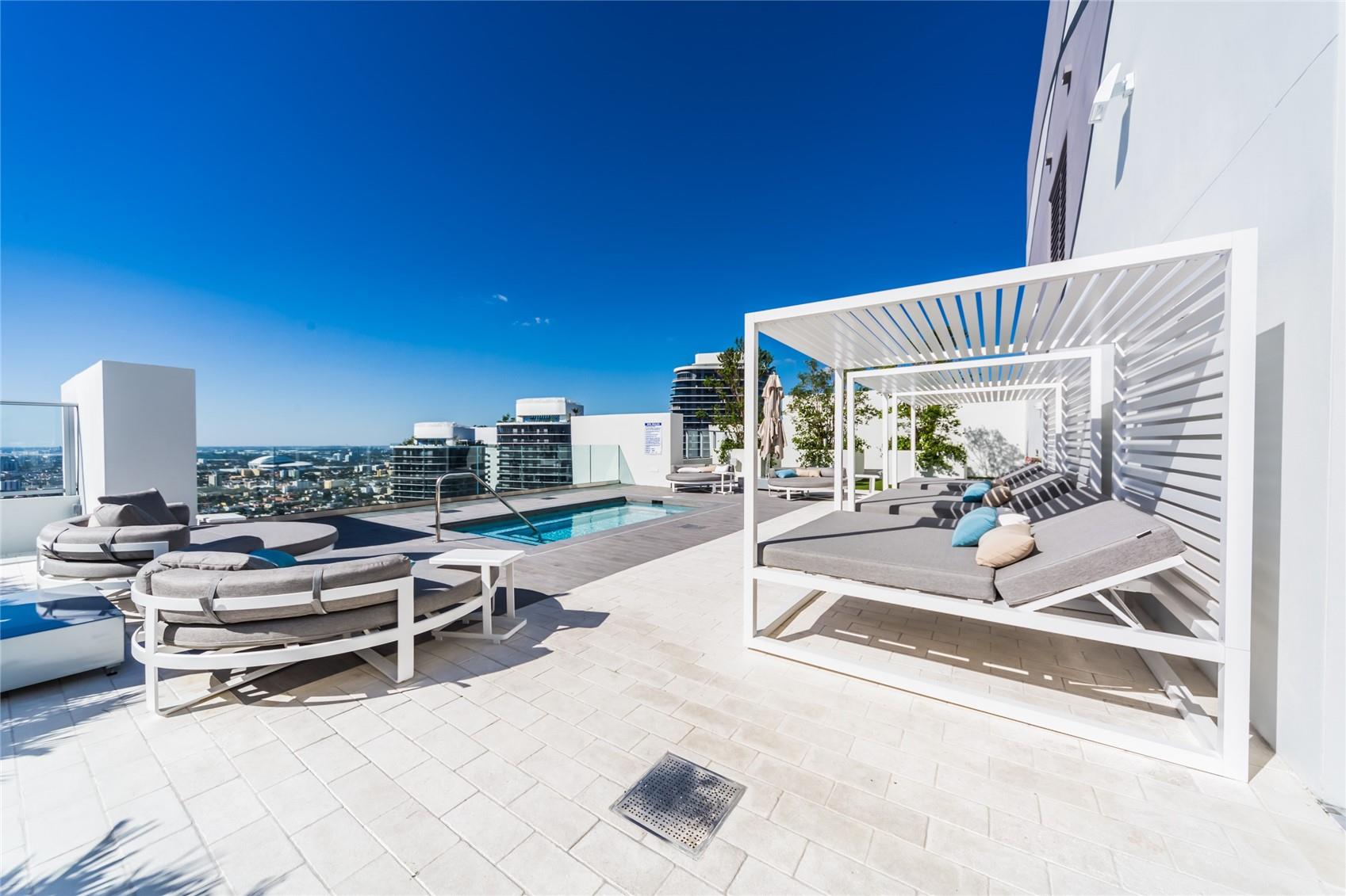 1010 Brickell Ave #4805 Miami, FL 33131