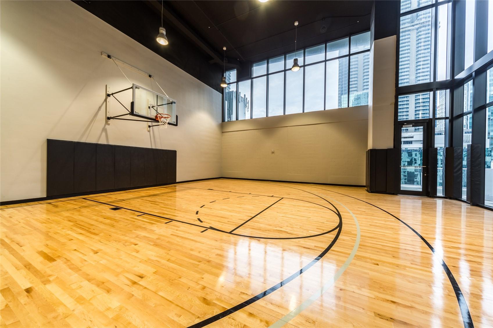 1010 Brickell Ave #4805 Miami, FL 33131