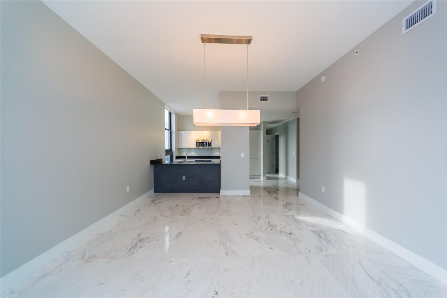 1010 Brickell Ave #4805 Miami, FL 33131