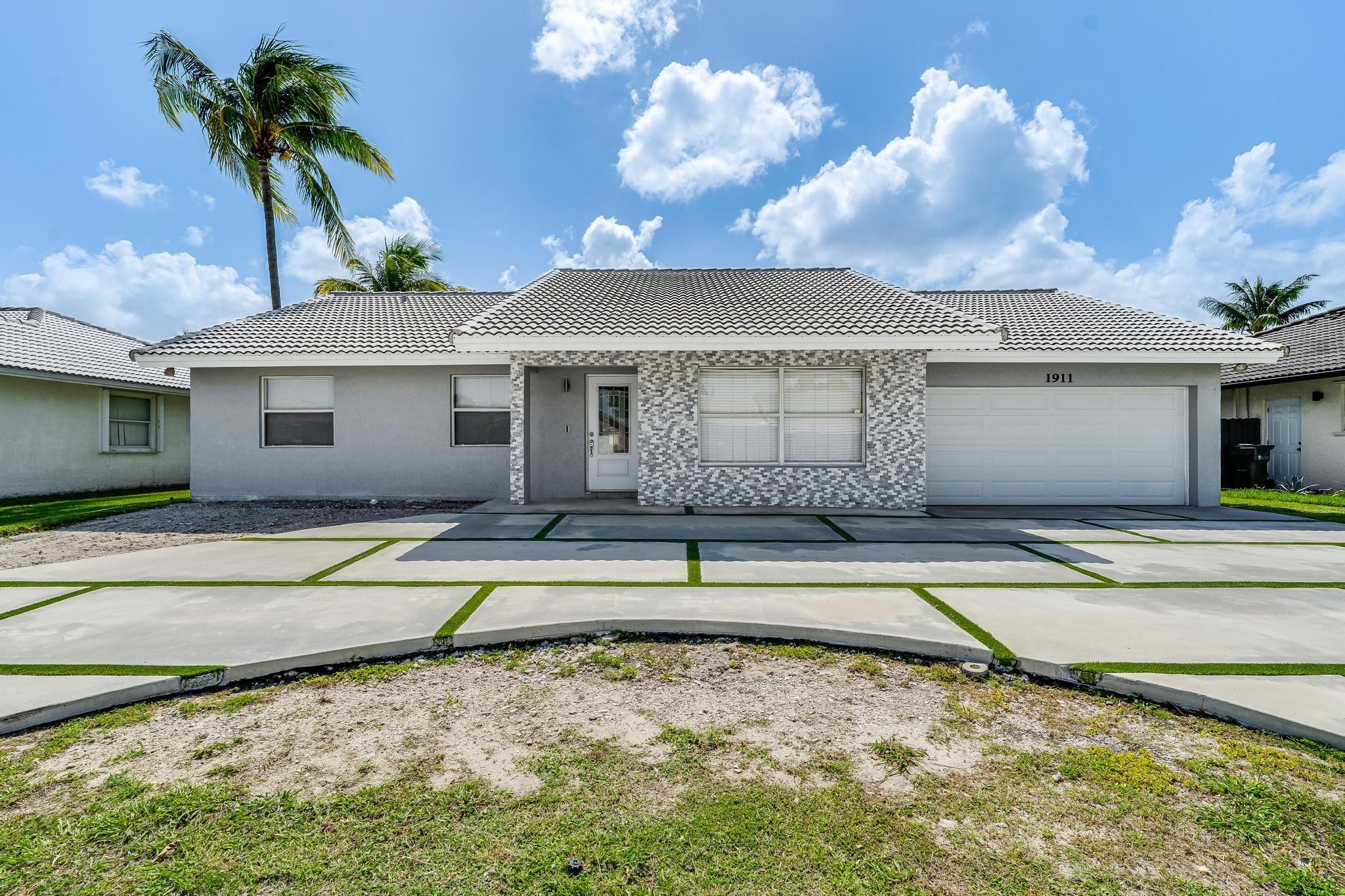 1911 NW 80th Ave