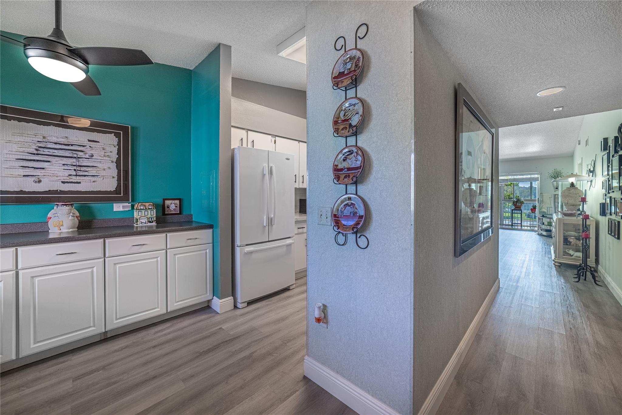 7395 N Devon Dr #206