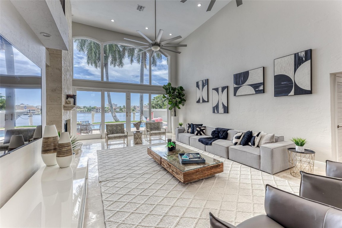 616 1st Key Fort Lauderdale, FL 33304