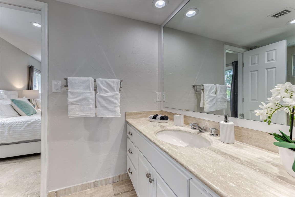 616 1st Key Fort Lauderdale, FL 33304