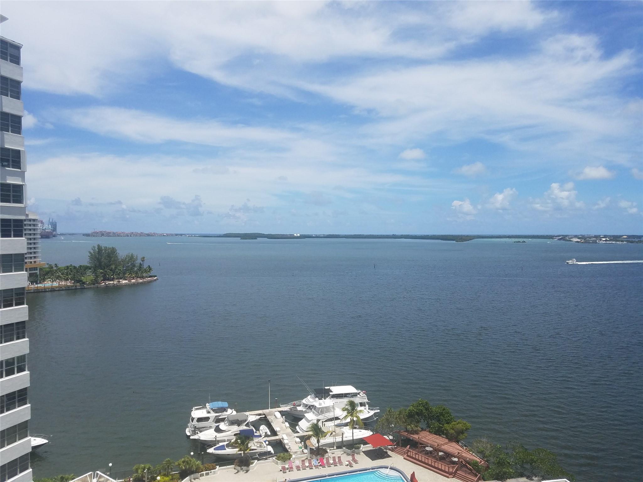 999 Brickell Bay Dr #1504