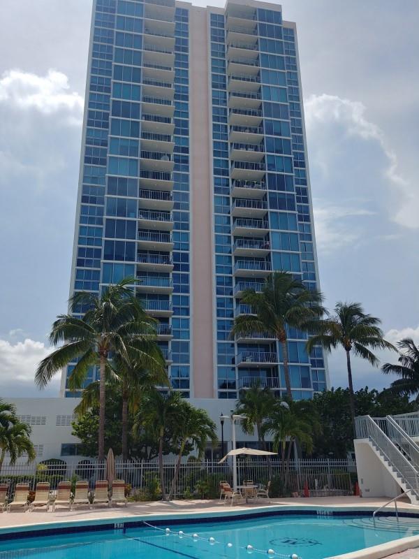 2655 Collins Ave #602