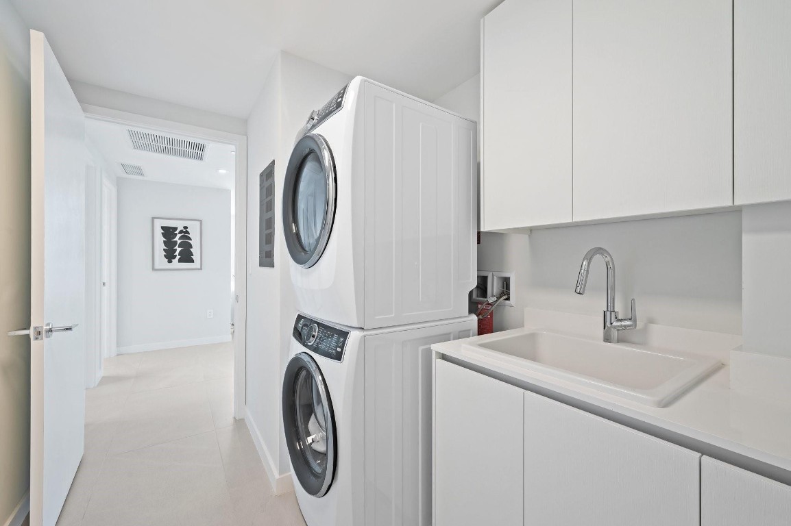 1116 N Ocean #1606 Pompano Beach, FL 33062