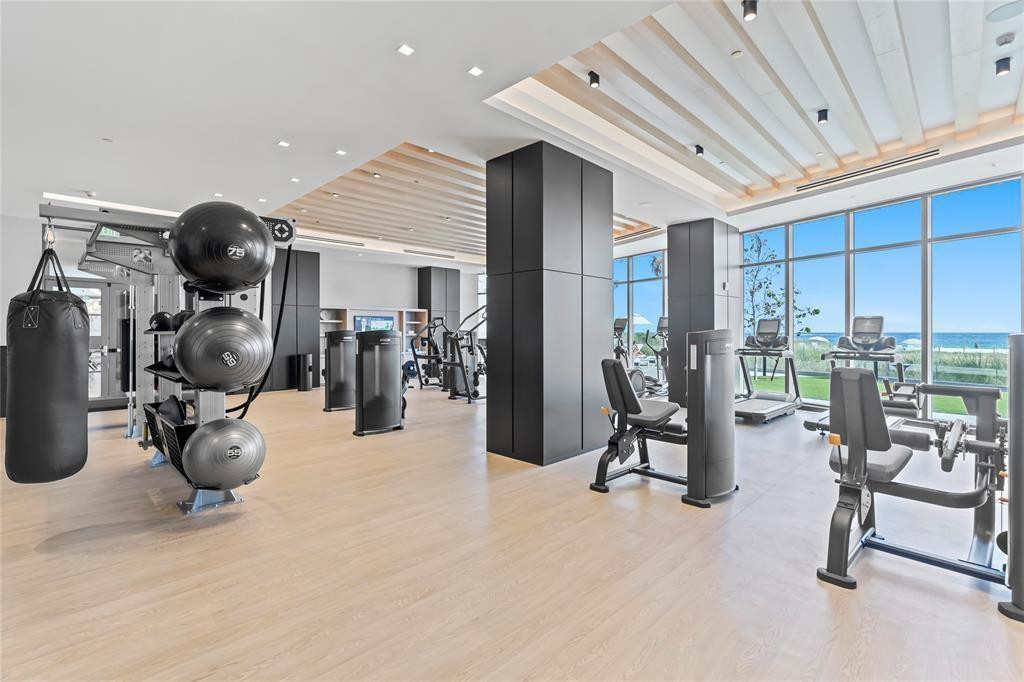 1116 N Ocean #1606 Pompano Beach, FL 33062