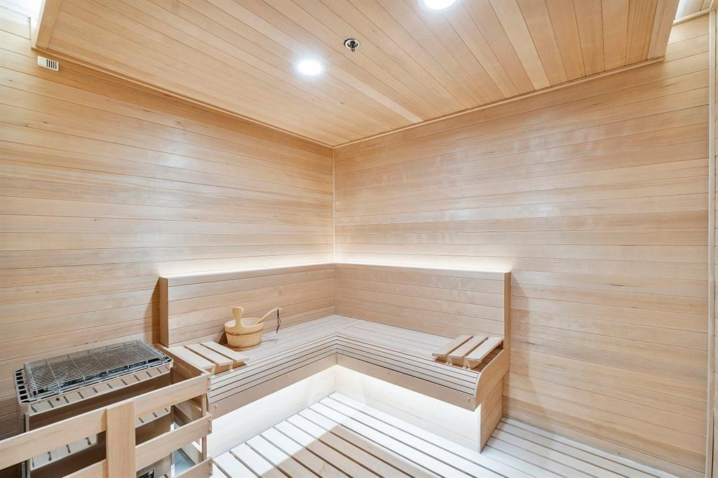 1116 N Ocean #1606 Pompano Beach, FL 33062