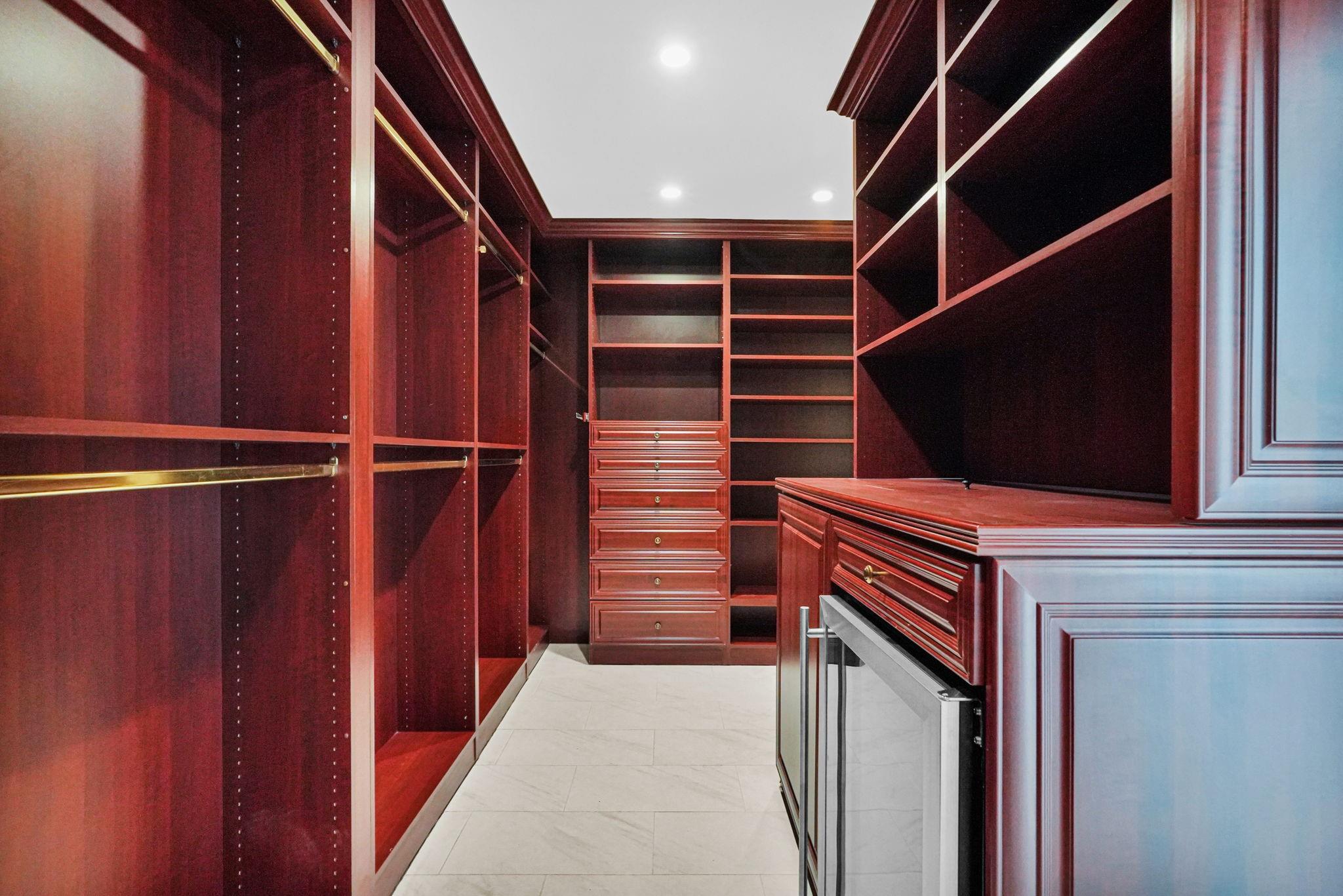 56 Fiesta Way Fort Lauderdale, FL 33301