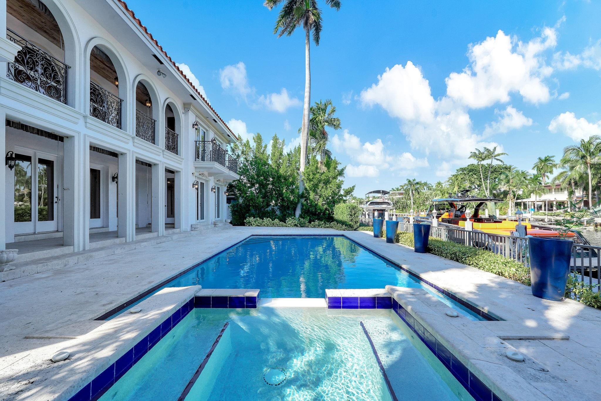 56 Fiesta Way Fort Lauderdale, FL 33301