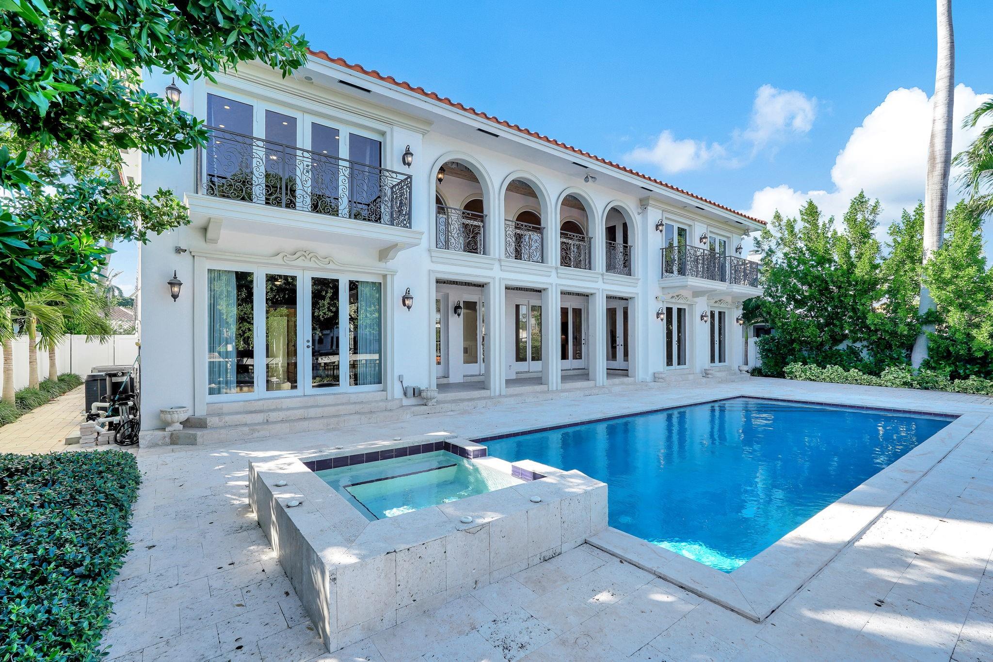 56 Fiesta Way Fort Lauderdale, FL 33301