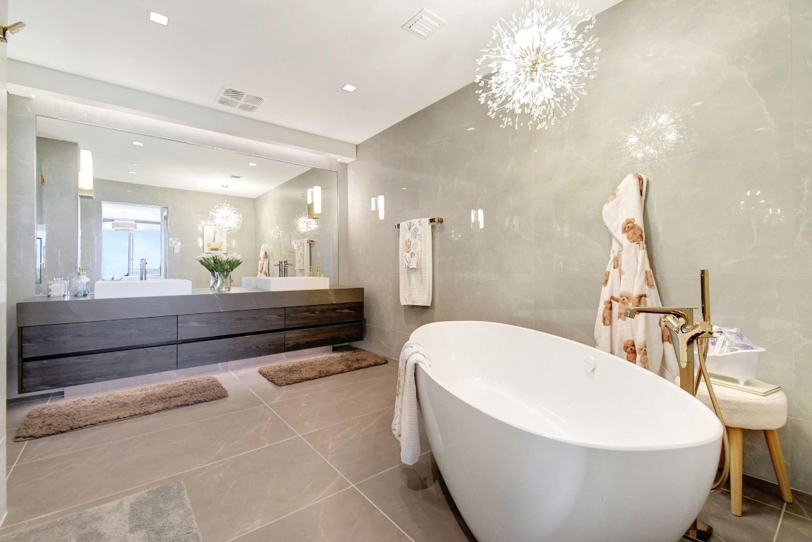 1116 N Ocean Blvd #303 Pompano Beach, FL 33062