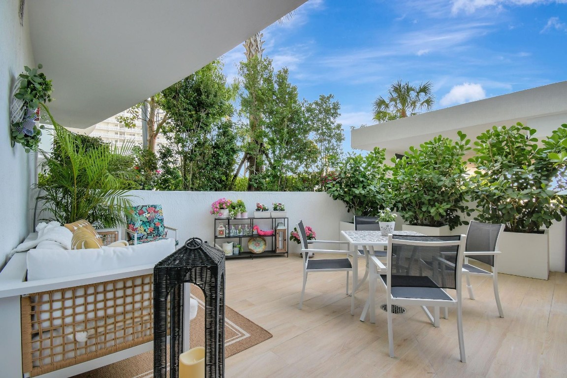 1116 N Ocean Blvd #303 Pompano Beach, FL 33062