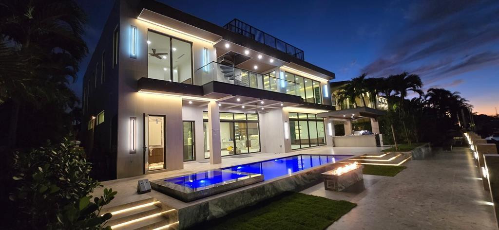 2441 NE 48th Lighthouse Point, FL 33064