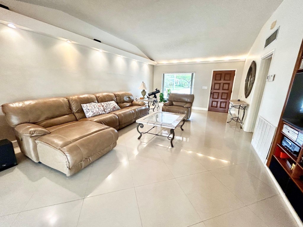 12900 N Bayshore North Miami, FL 33181