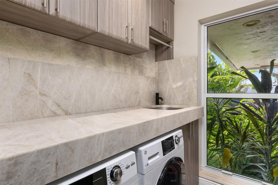 609 First Key Fort Lauderdale, FL 33304